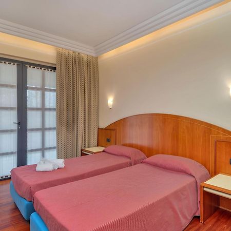 B&B Hotels Hotel Prestige Ornago Esterno foto