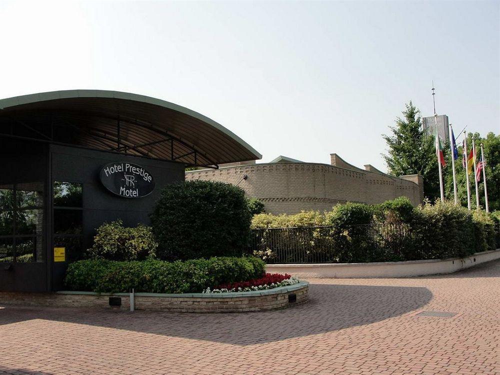 B&B Hotels Hotel Prestige Ornago Esterno foto
