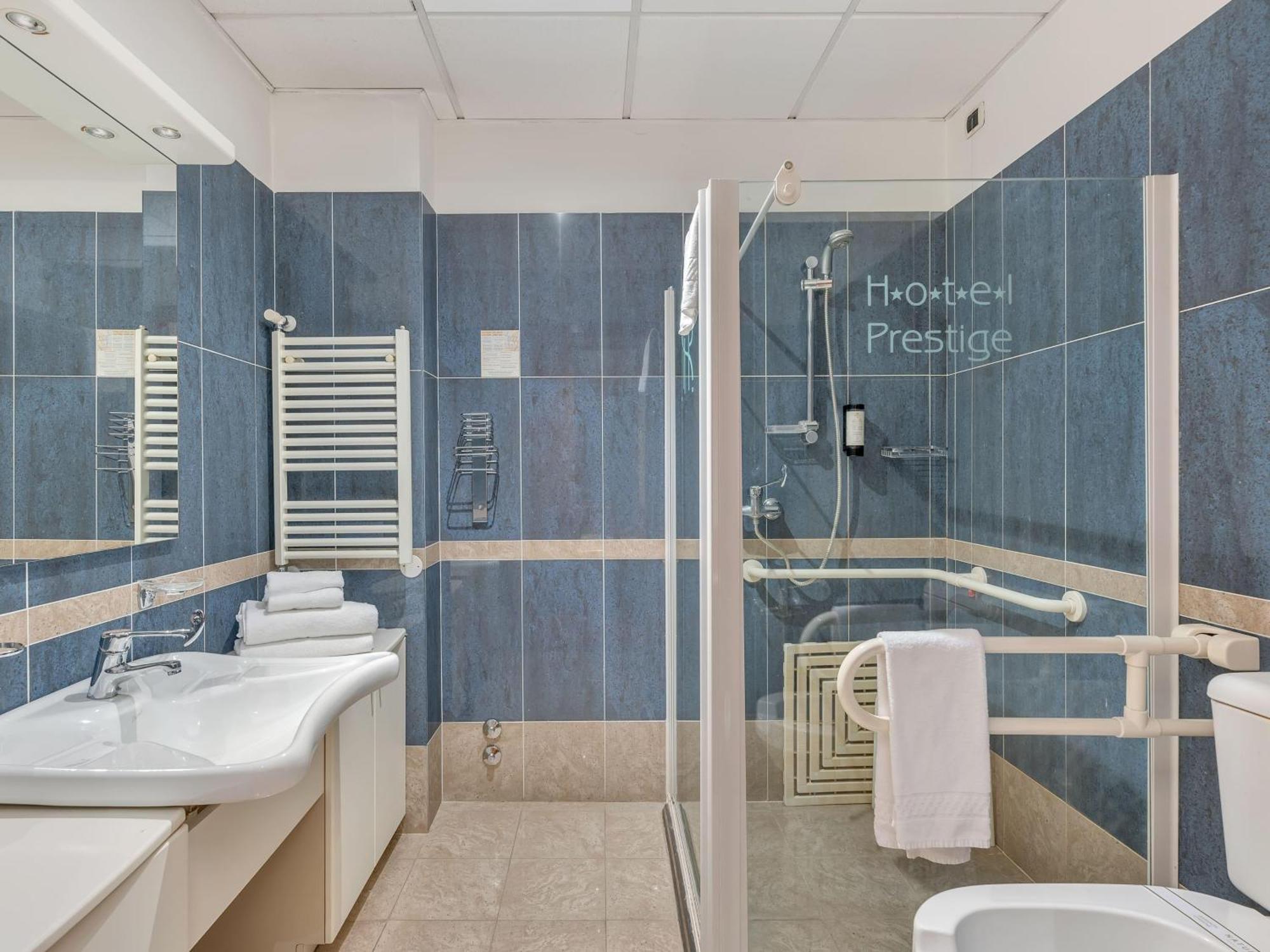 B&B Hotels Hotel Prestige Ornago Esterno foto