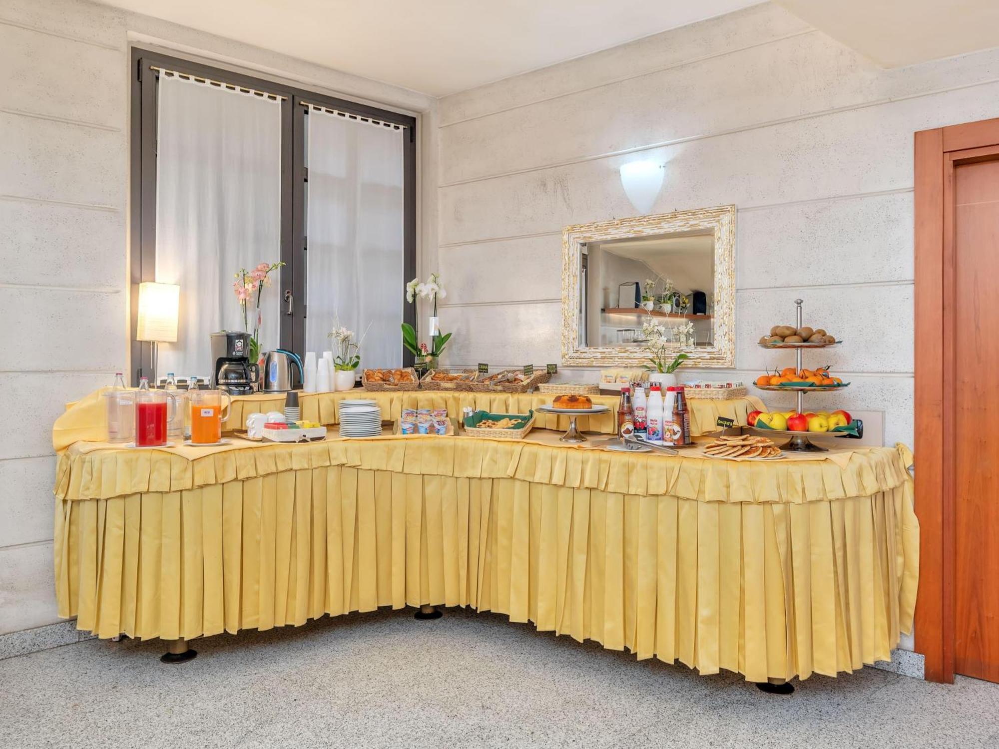 B&B Hotels Hotel Prestige Ornago Esterno foto