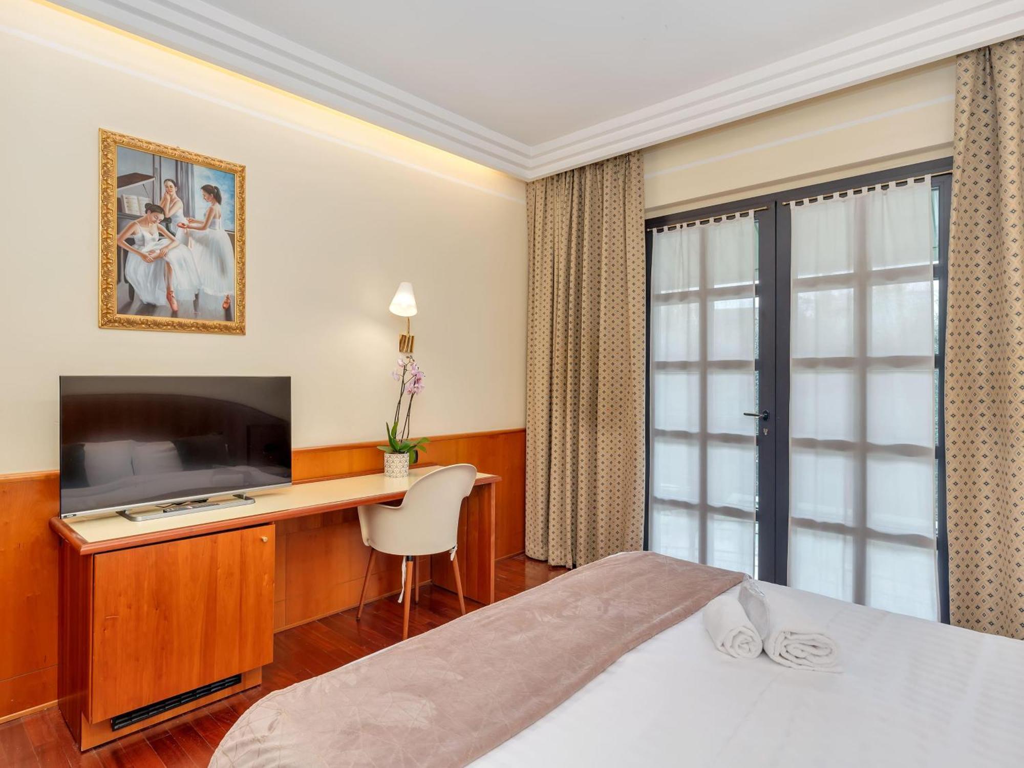 B&B Hotels Hotel Prestige Ornago Esterno foto