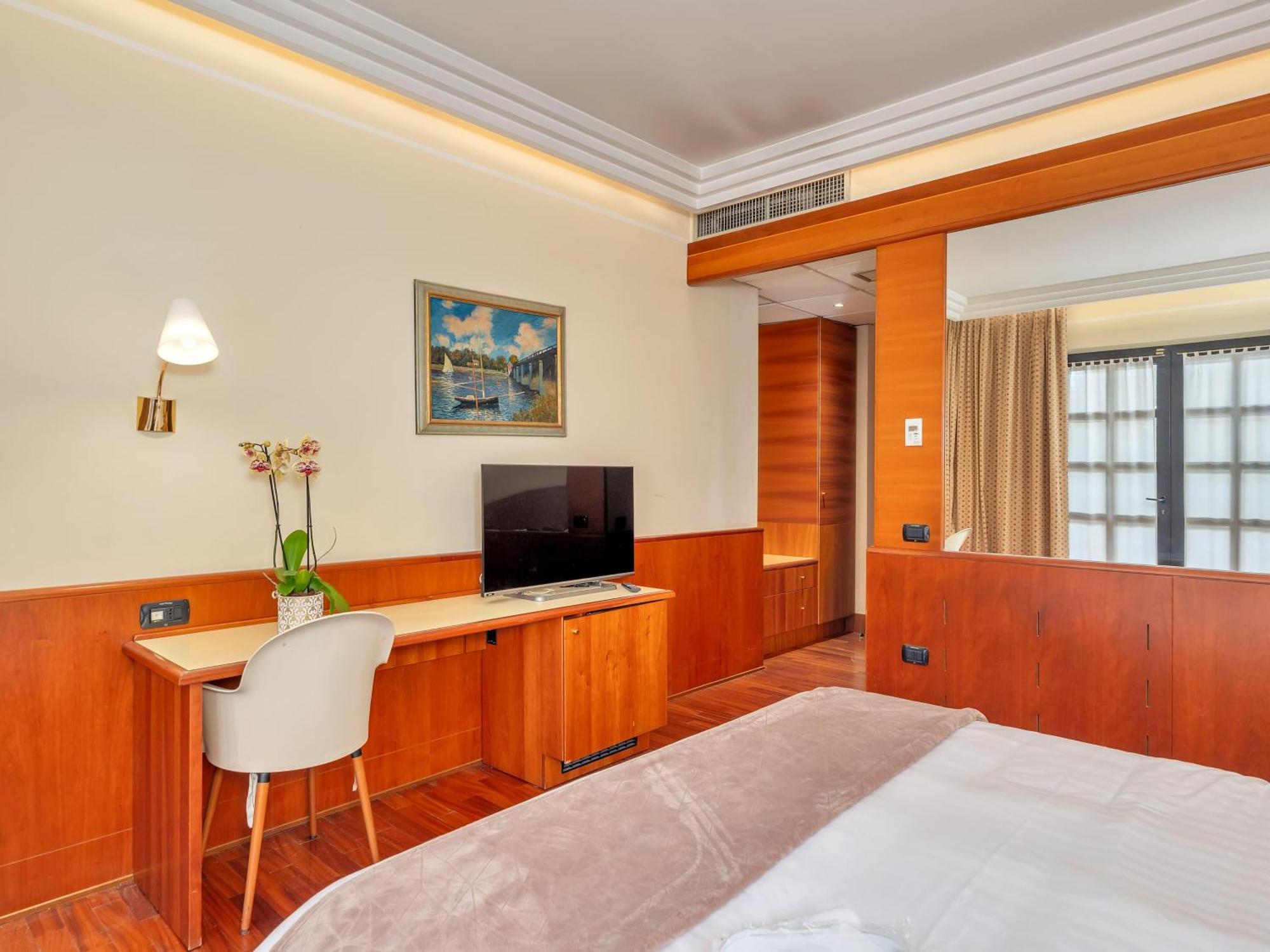 B&B Hotels Hotel Prestige Ornago Esterno foto