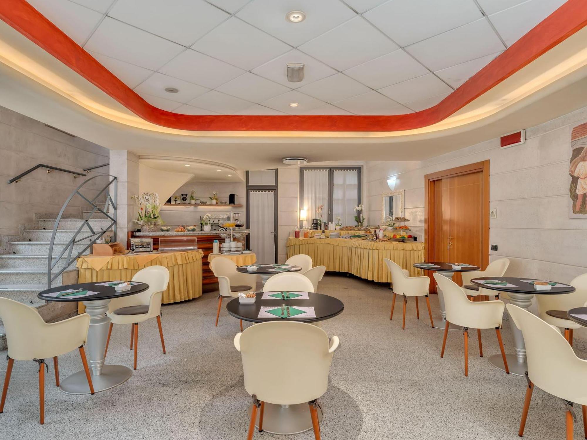 B&B Hotels Hotel Prestige Ornago Esterno foto