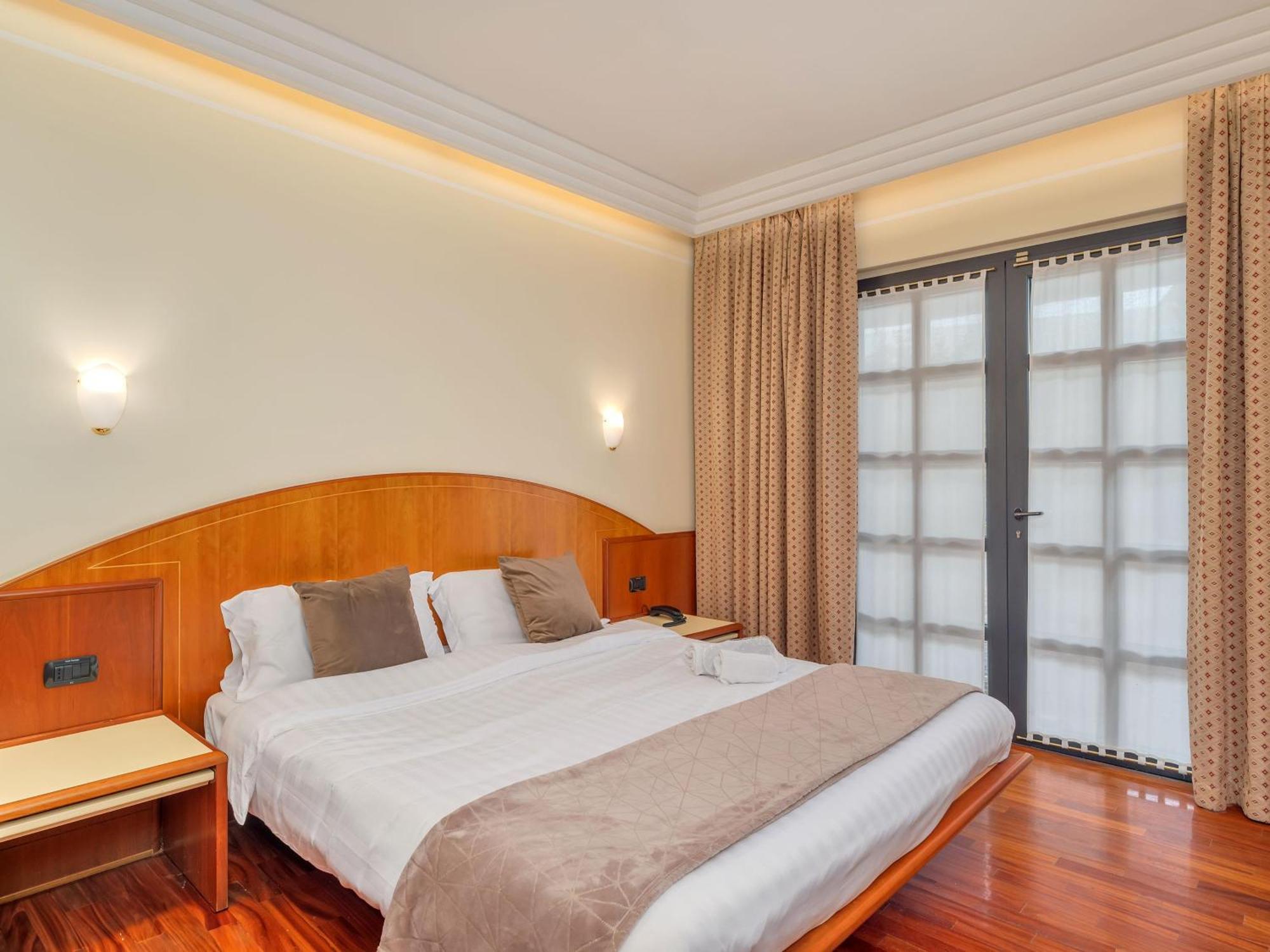 B&B Hotels Hotel Prestige Ornago Esterno foto