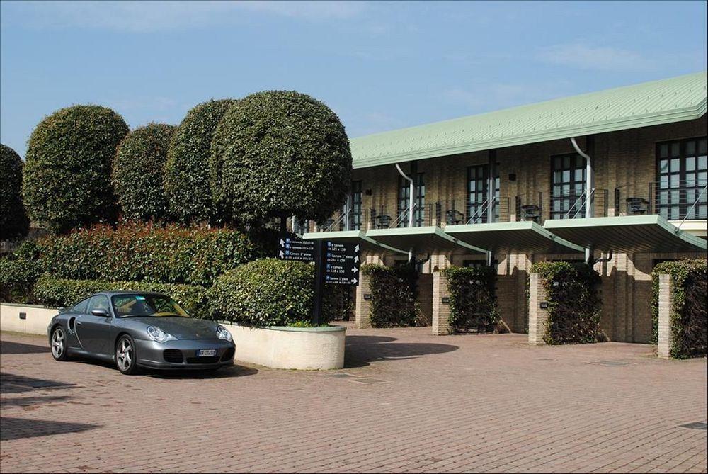 B&B Hotels Hotel Prestige Ornago Esterno foto