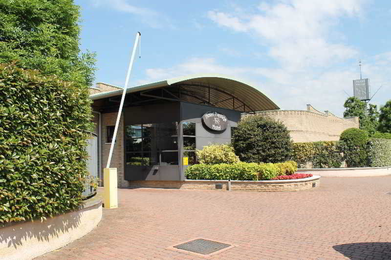 B&B Hotels Hotel Prestige Ornago Esterno foto