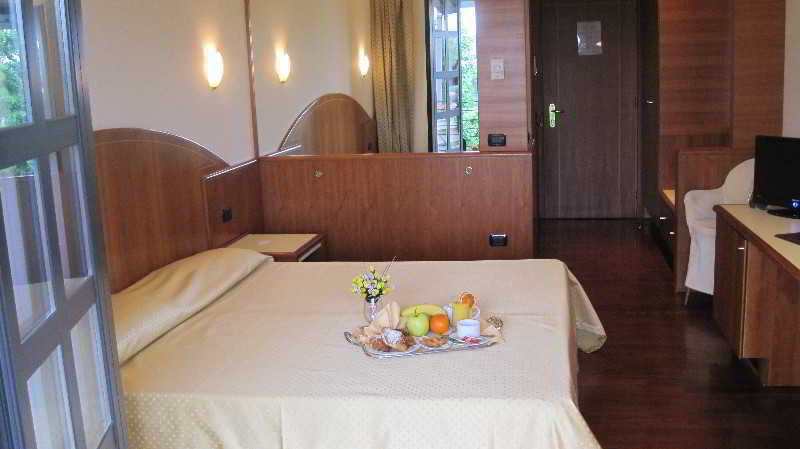 B&B Hotels Hotel Prestige Ornago Esterno foto