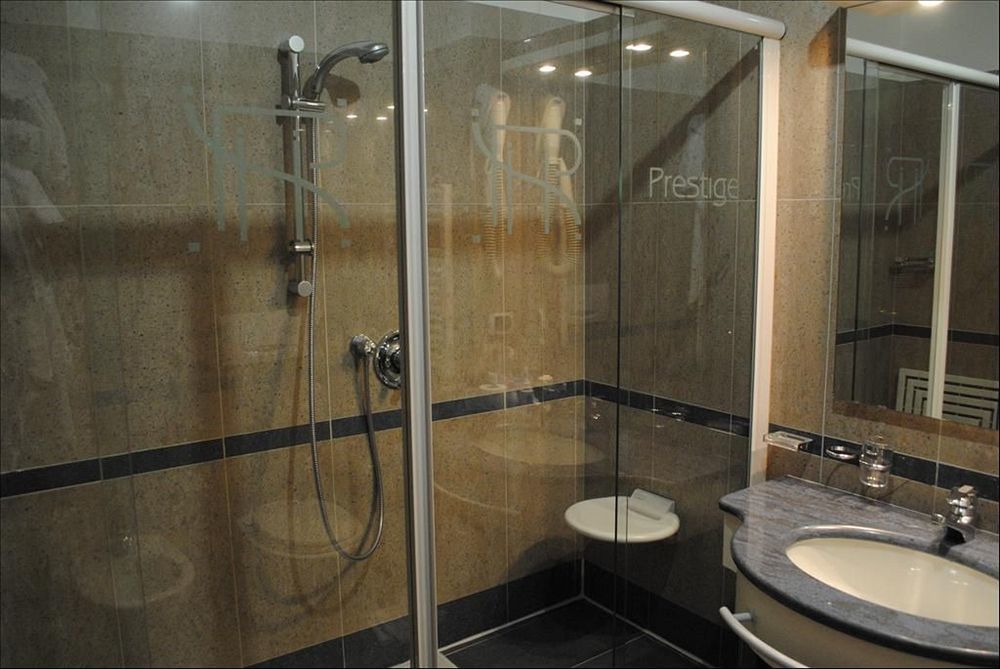 B&B Hotels Hotel Prestige Ornago Esterno foto