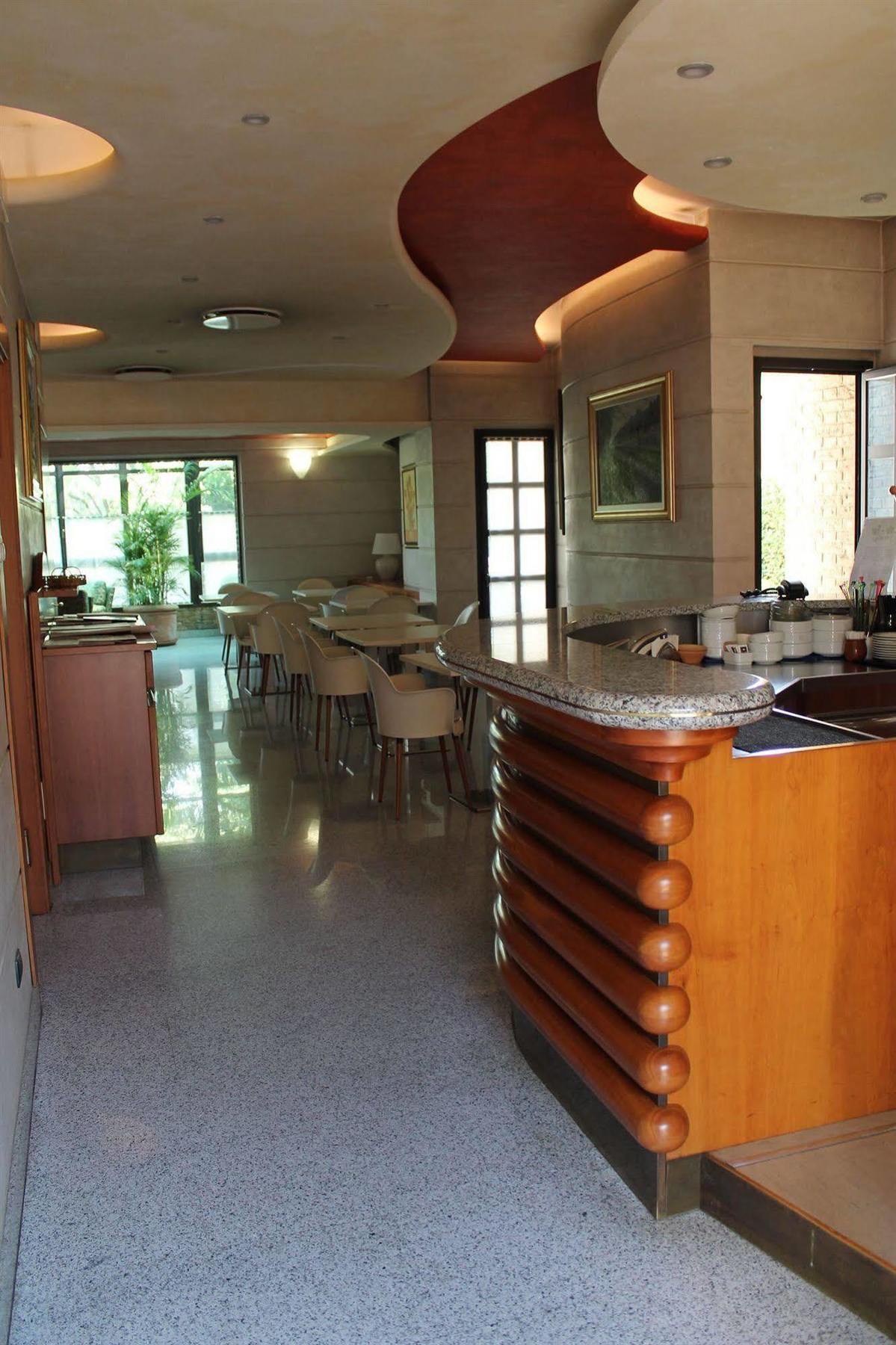 B&B Hotels Hotel Prestige Ornago Esterno foto